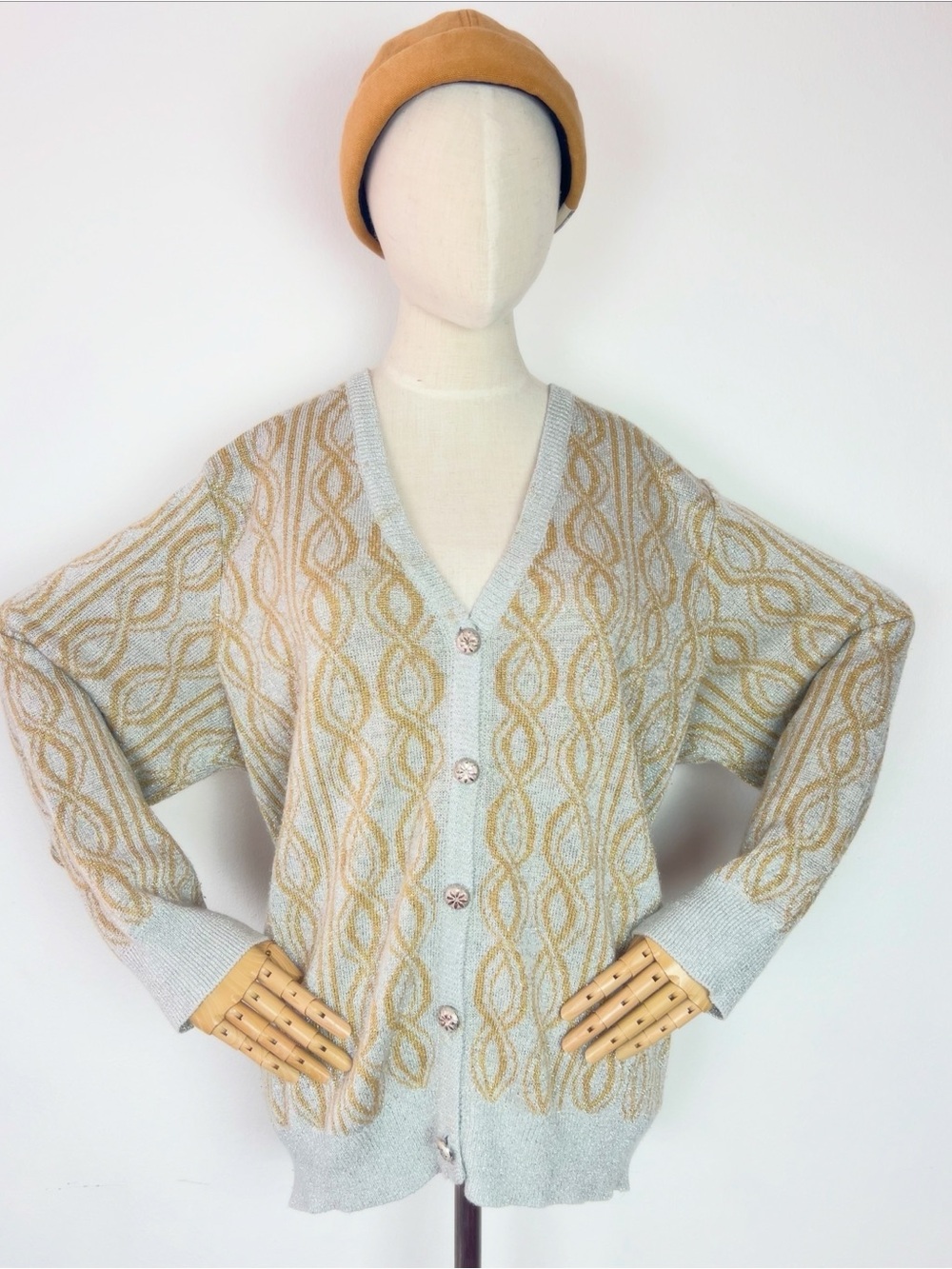 XL 80’s Vintage Women’s Silver & Gold Sparkle Lurex Ribbed Cardigan Sweater